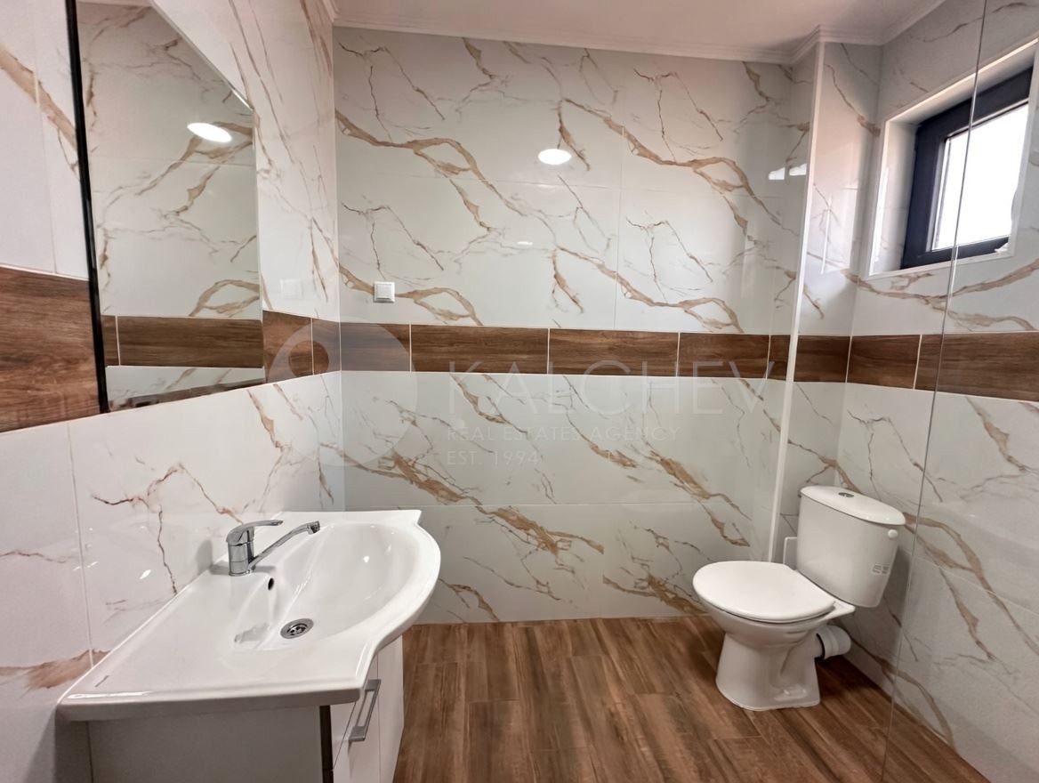 Продава КЪЩА, гр. Балчик, област Добрич, снимка 13 - Къщи - 54212190