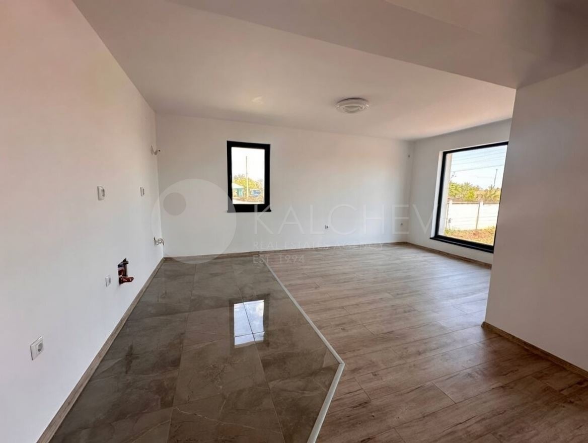 Продава КЪЩА, гр. Балчик, област Добрич, снимка 8 - Къщи - 54212190