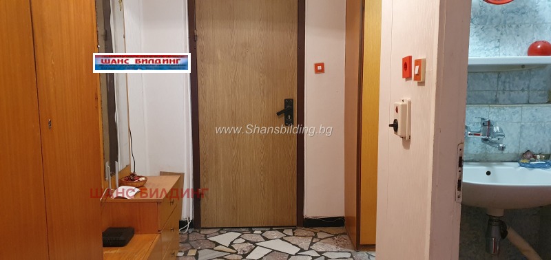Продава  2-стаен град Пловдив , Тракия , 50 кв.м | 37774341 - изображение [2]