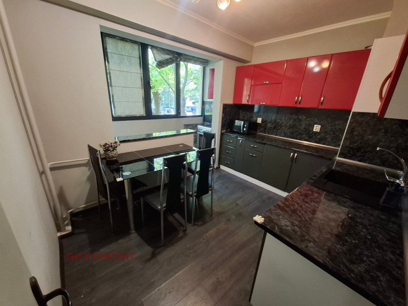 Te koop  2 slaapkamers Sofia , Zona B-5 , 88 m² | 77448845 - afbeelding [2]