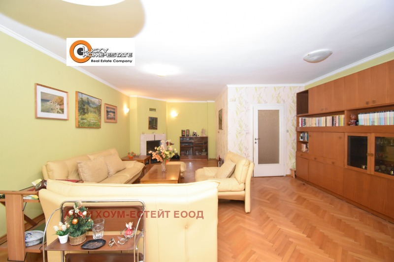 Na sprzedaż  2 sypialnie Sofia , Centar , 129 mkw | 84683740 - obraz [3]