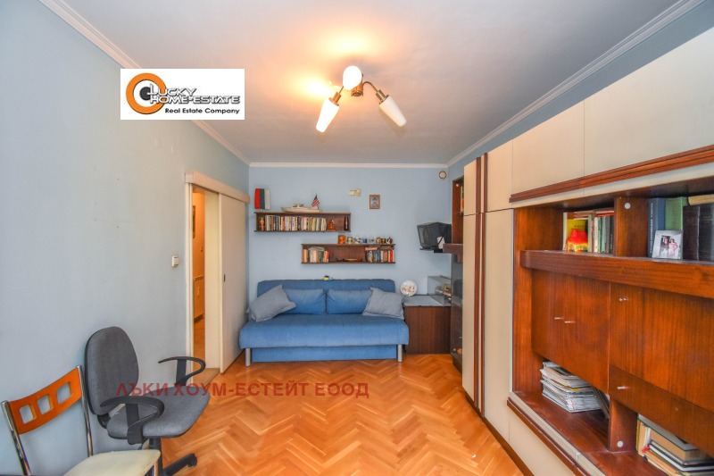 Na sprzedaż  2 sypialnie Sofia , Centar , 129 mkw | 84683740 - obraz [11]