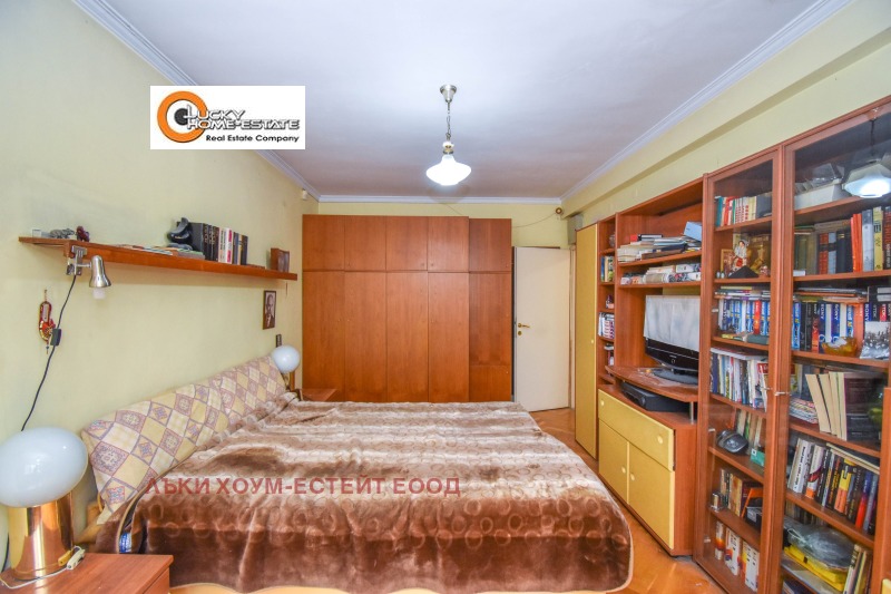 Na sprzedaż  2 sypialnie Sofia , Centar , 129 mkw | 84683740 - obraz [14]