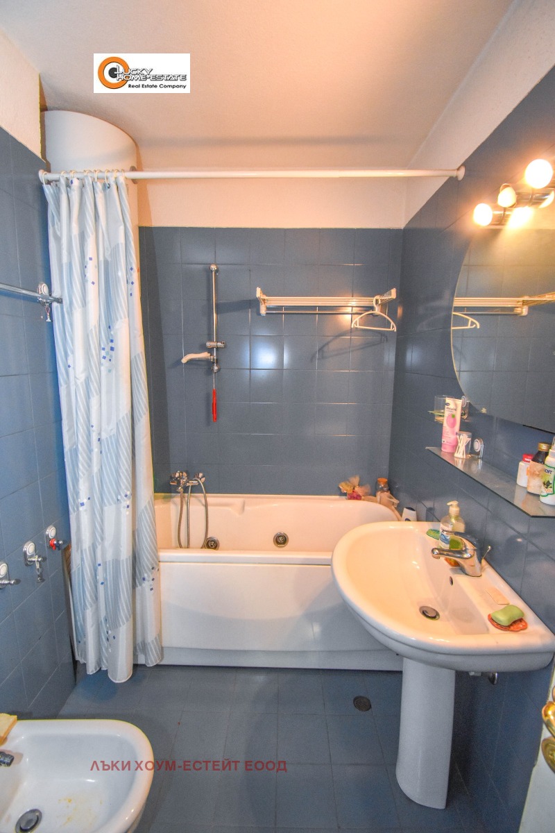 Na sprzedaż  2 sypialnie Sofia , Centar , 129 mkw | 84683740 - obraz [8]