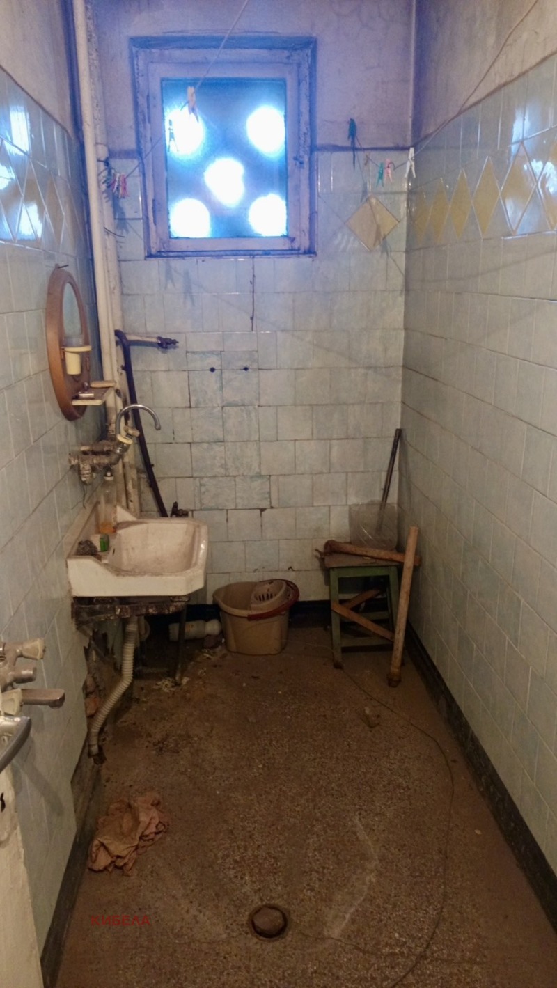 Продава 3-СТАЕН, гр. Перник, Център, снимка 12 - Апартаменти - 52178445