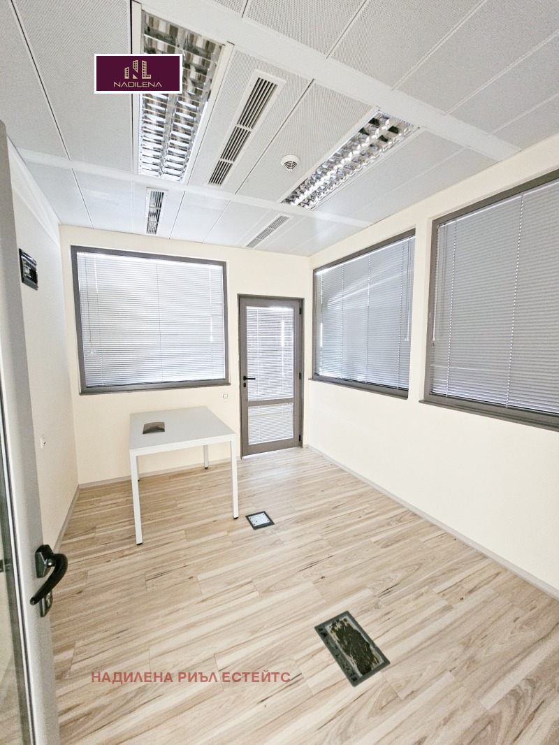 À vendre  Bureau Sofia , Mladost 4 , 335 m² | 82977484 - image [12]