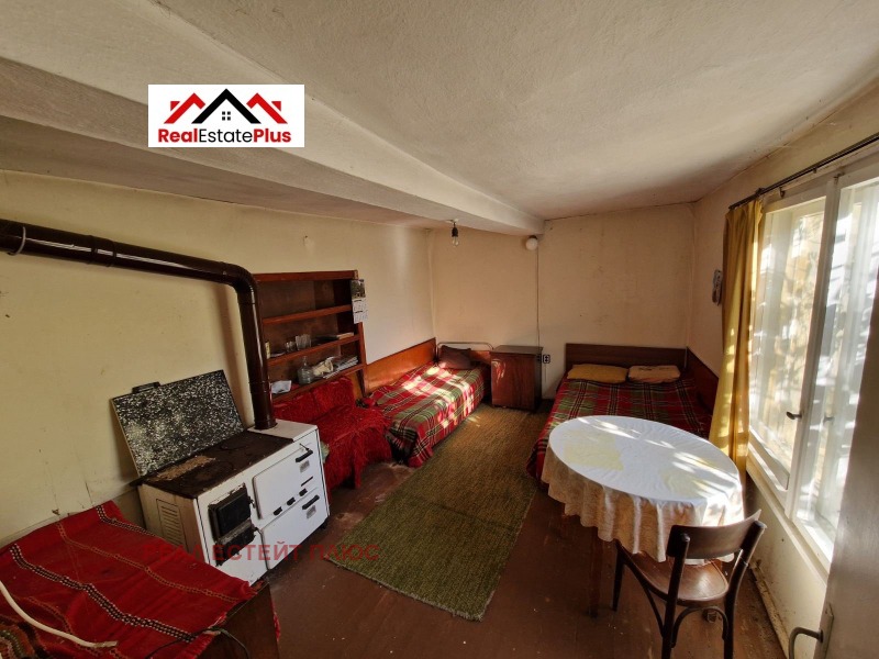 Продава КЪЩА, гр. Тръстеник, област Плевен, снимка 2 - Къщи - 53082534