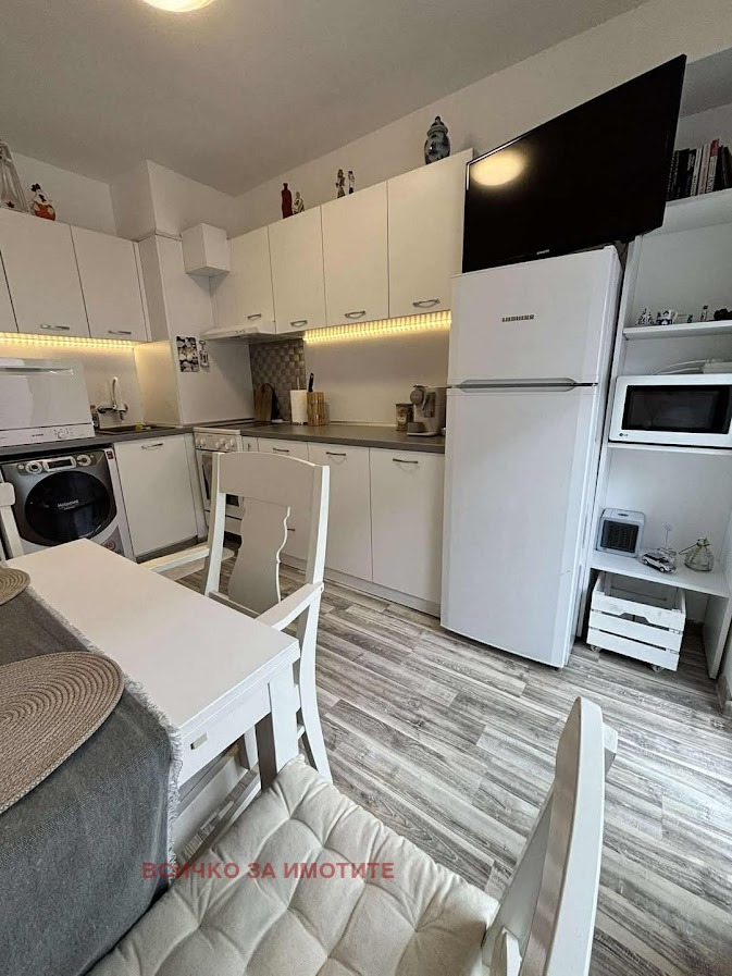 Te koop  Studio Ruse , Tsentar , 50 m² | 30756357 - afbeelding [2]