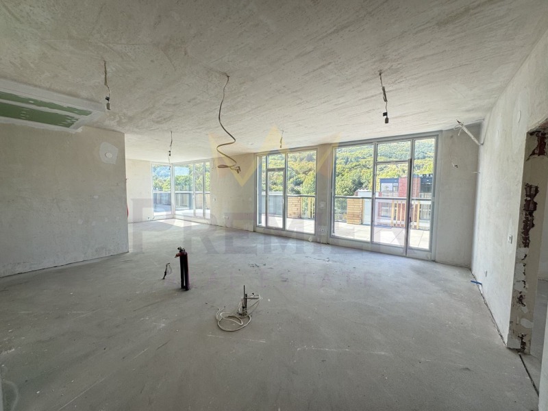 Продава МНОГОСТАЕН, гр. София, Бояна, снимка 3 - Апартаменти - 52987385