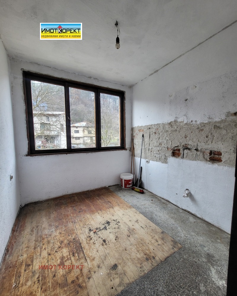 Продава КЪЩА, с. Габровица, област Пазарджик, снимка 12 - Къщи - 53467601