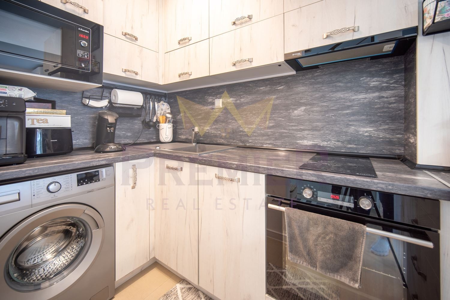 Продава КЪЩА, гр. Балчик, област Добрич, снимка 3 - Къщи - 53910997