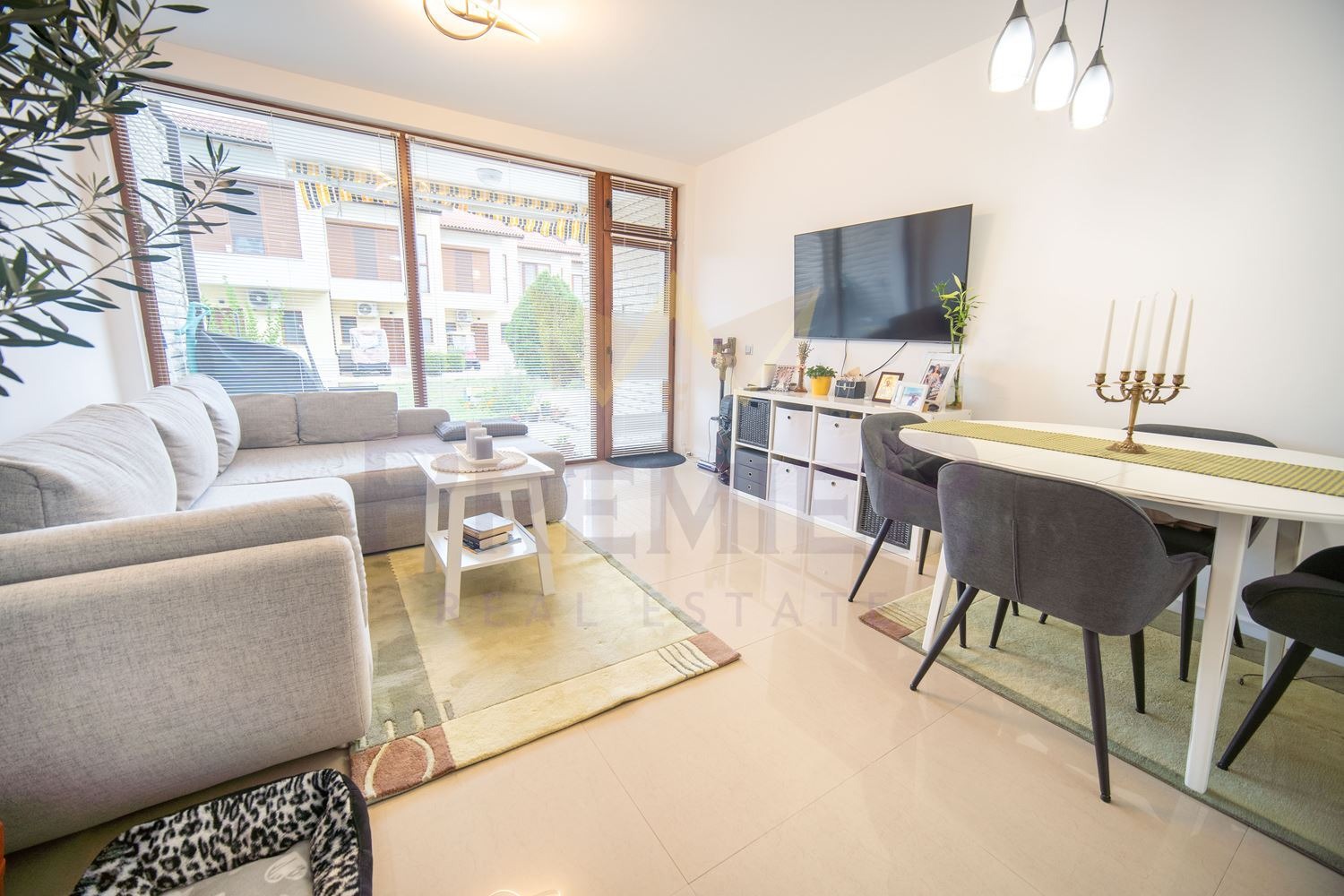 Продава КЪЩА, гр. Балчик, област Добрич, снимка 2 - Къщи - 53910997