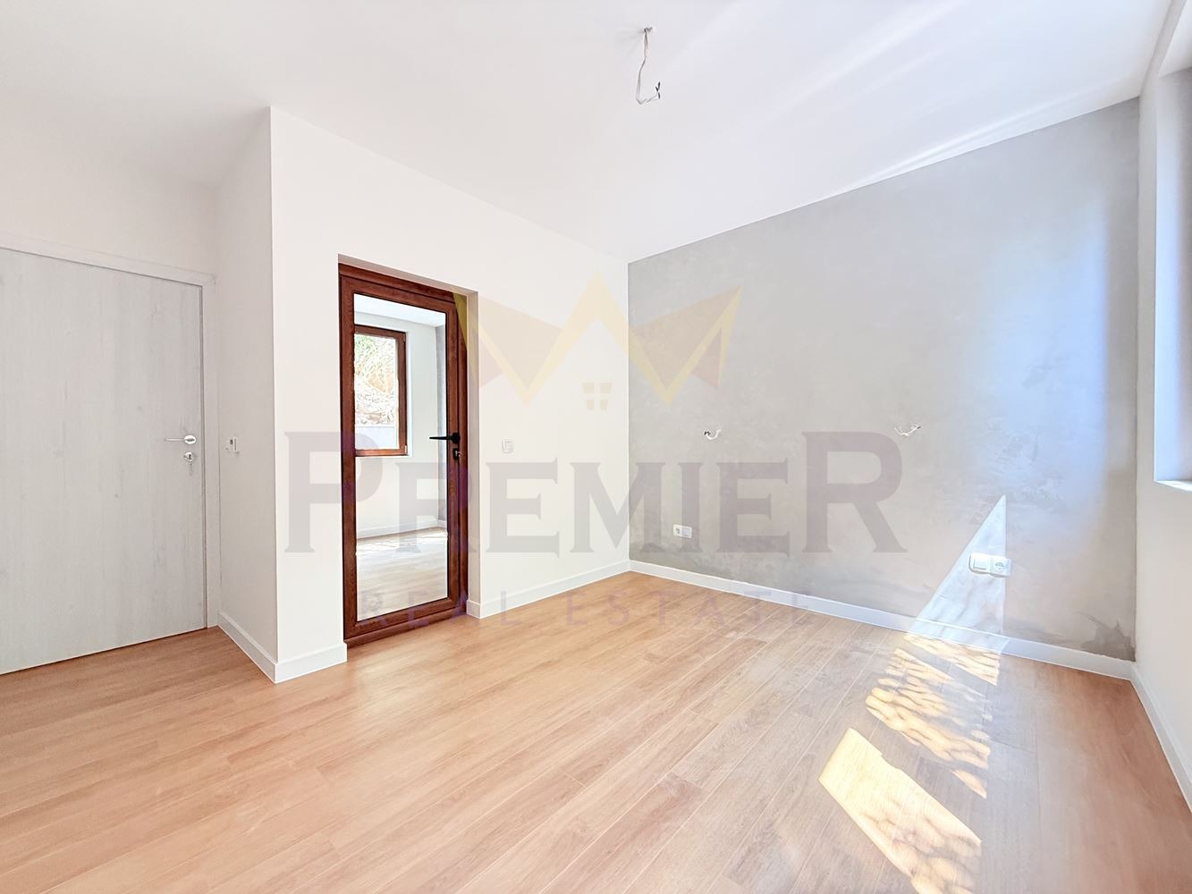 Продава КЪЩА, с. Струма, област Благоевград, снимка 15 - Къщи - 55615424