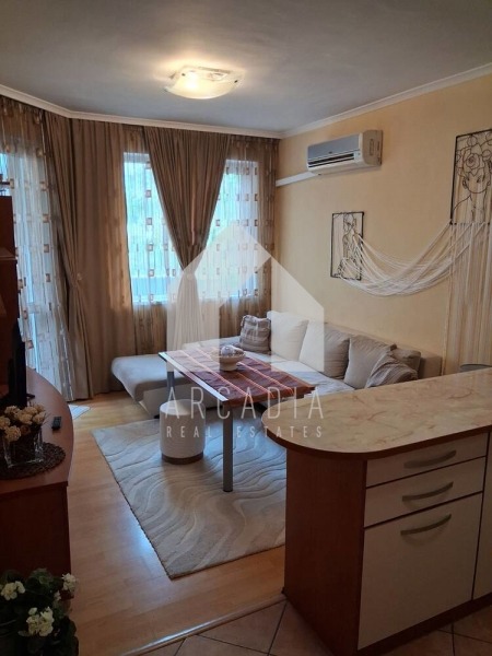 Продава 2-СТАЕН, гр. Пловдив, Христо Смирненски