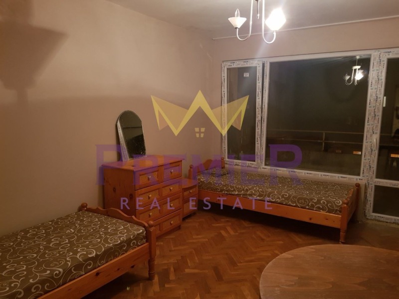 Продава 3-СТАЕН, гр. Варна, Лятно кино Тракия, снимка 2 - Aпартаменти - 48867284