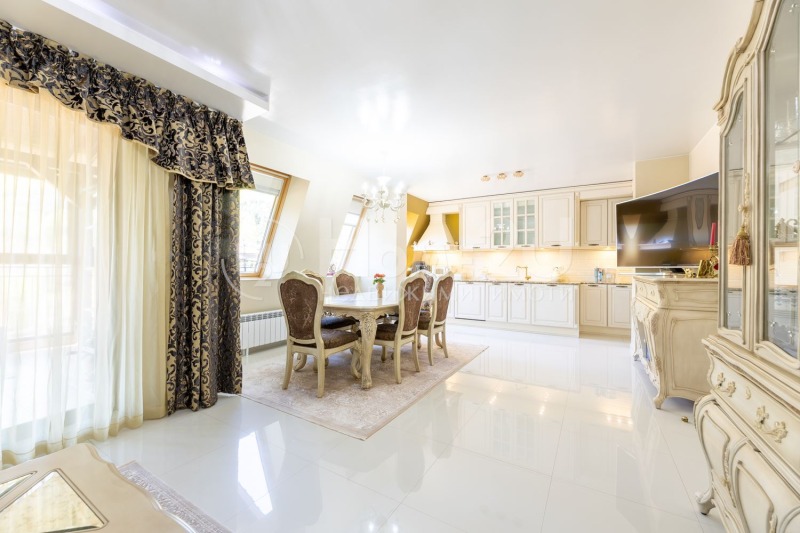 De vânzare  3 dormitoare Sofia , Dragalevți , 227 mp | 98939296