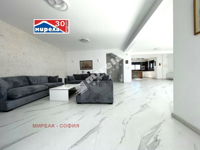 Продава КЪЩА, гр. София, с. Бистрица, снимка 2 - Къщи - 53283528