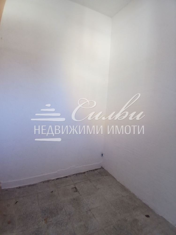 Продава СКЛАД, гр. Шумен, Тракия, снимка 7 - Складове - 53046157