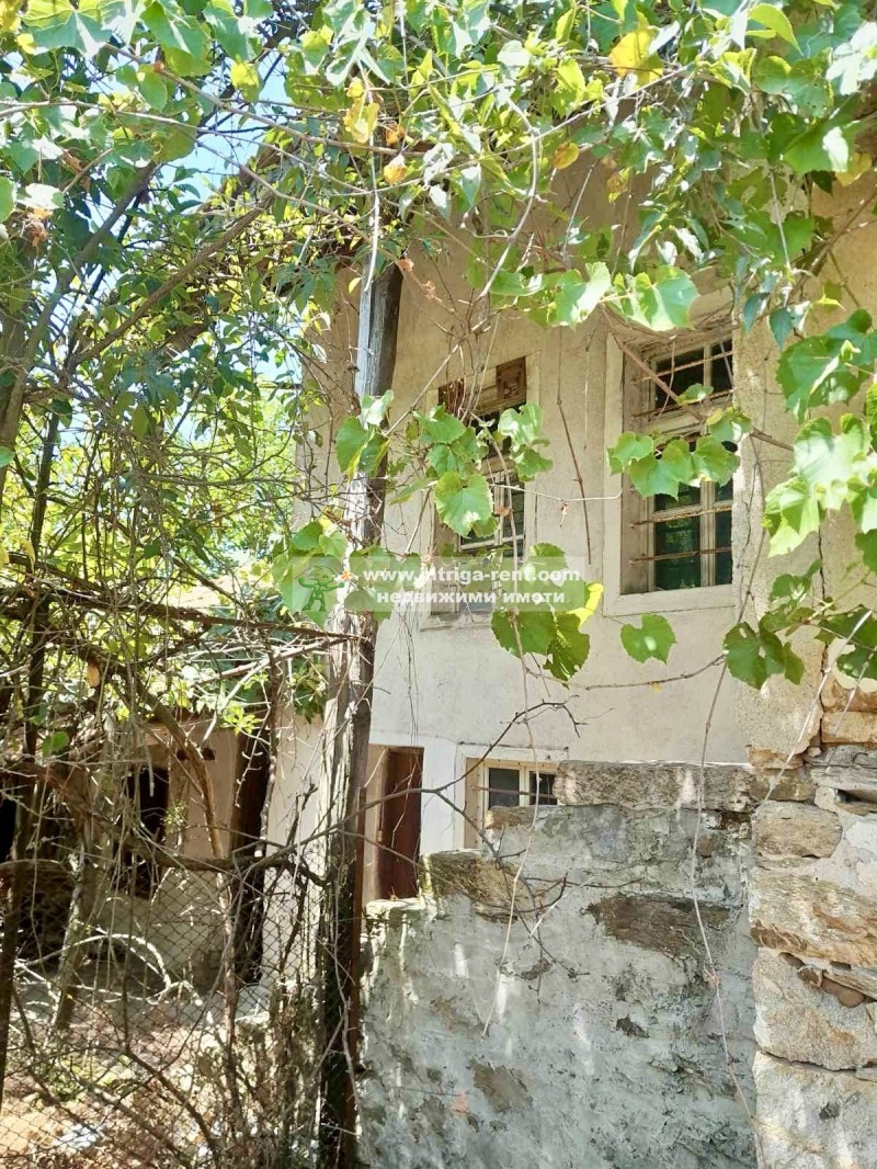 Продава КЪЩА в област Хасково, с. Динево - 45 кв.м / 15 338.76 € » 30 000 лв., ИНТРИГА ООД