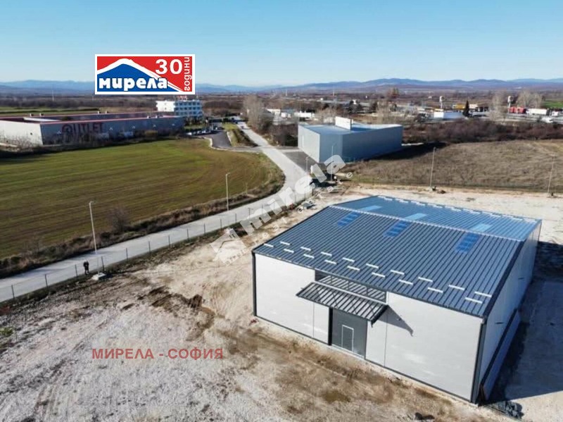 Продава ПРОМ. ПОМЕЩЕНИЕ в град Пазарджик, Промишлена зона - 460 кв.м / 1 336 020 € » 2 613 028.00 лв., МИРЕЛА - СОФИЯ