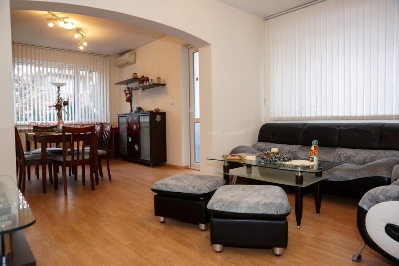 Продава 3-СТАЕН, гр. Стара Загора, Център, снимка 11 - Апартаменти - 52931531