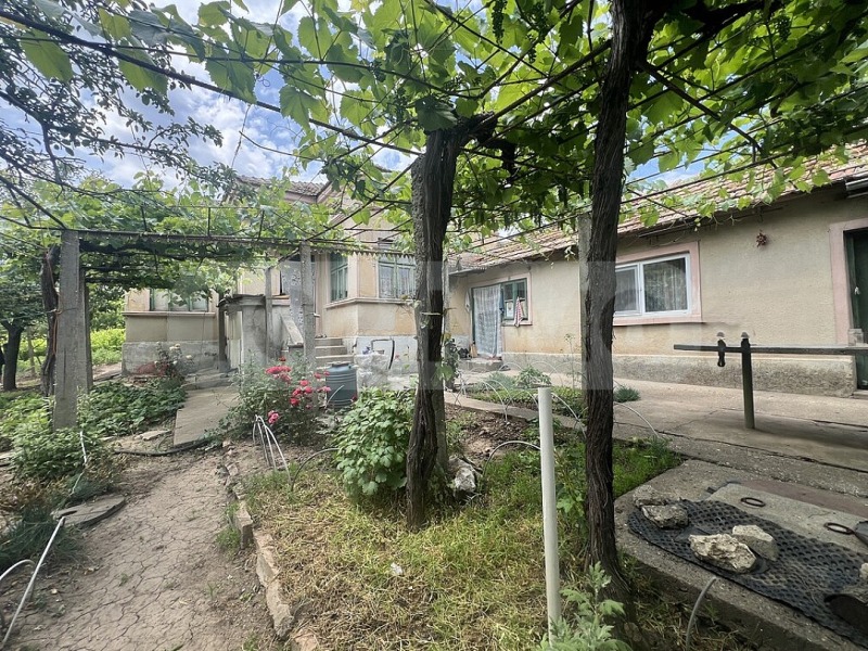 Myytävänä  Talo Dobrichin alue , Medovo , 80 neliömetriä | 63890315 - kuva [11]