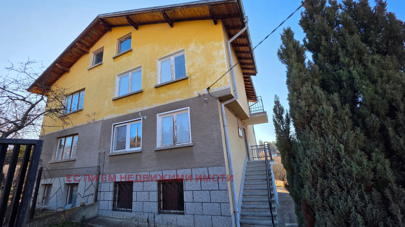 Продава КЪЩА, гр. София, гр. Банкя