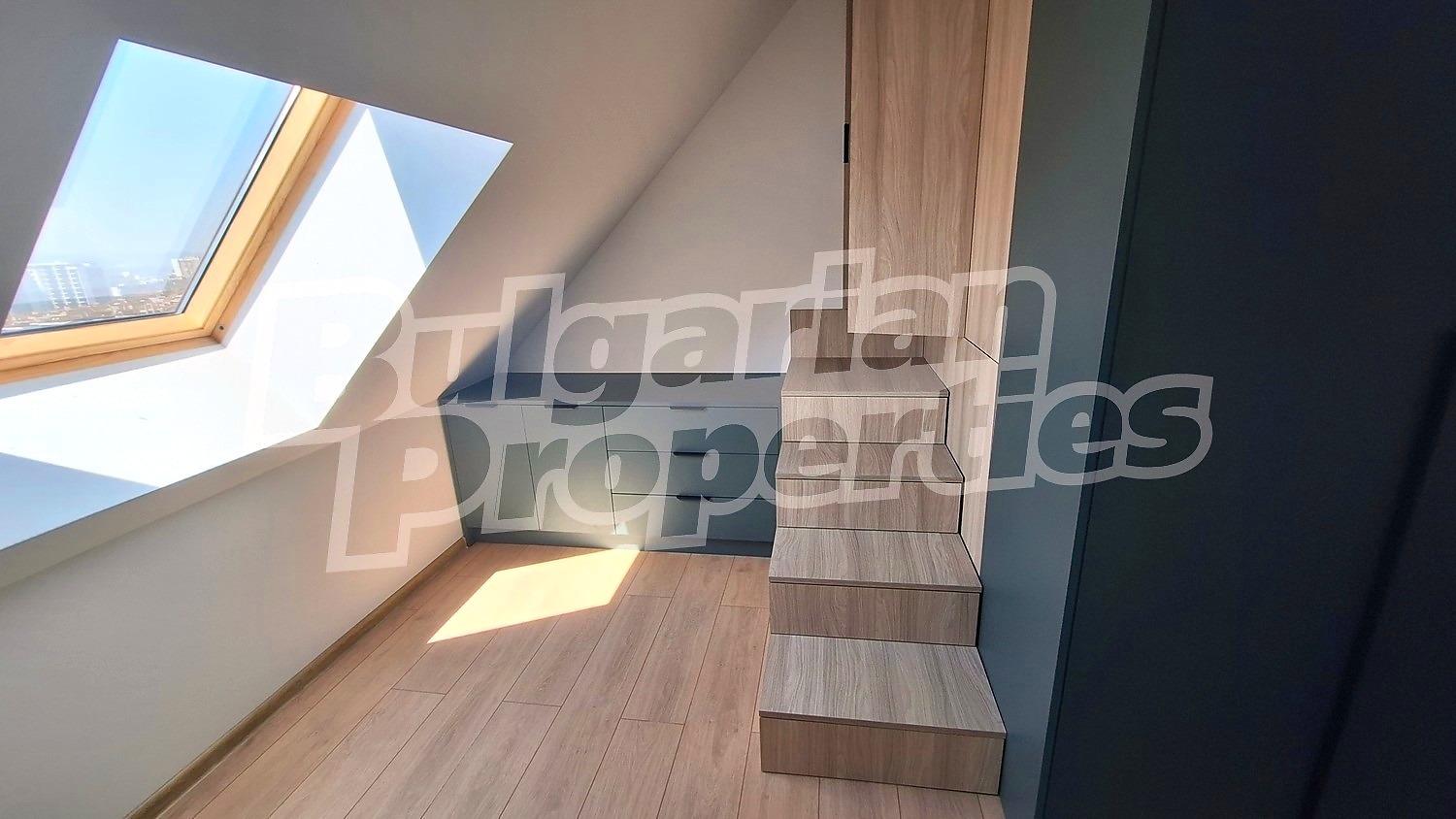 Продава 4-СТАЕН, гр. Варна, Възраждане 2, снимка 5 - Апартаменти - 55576000