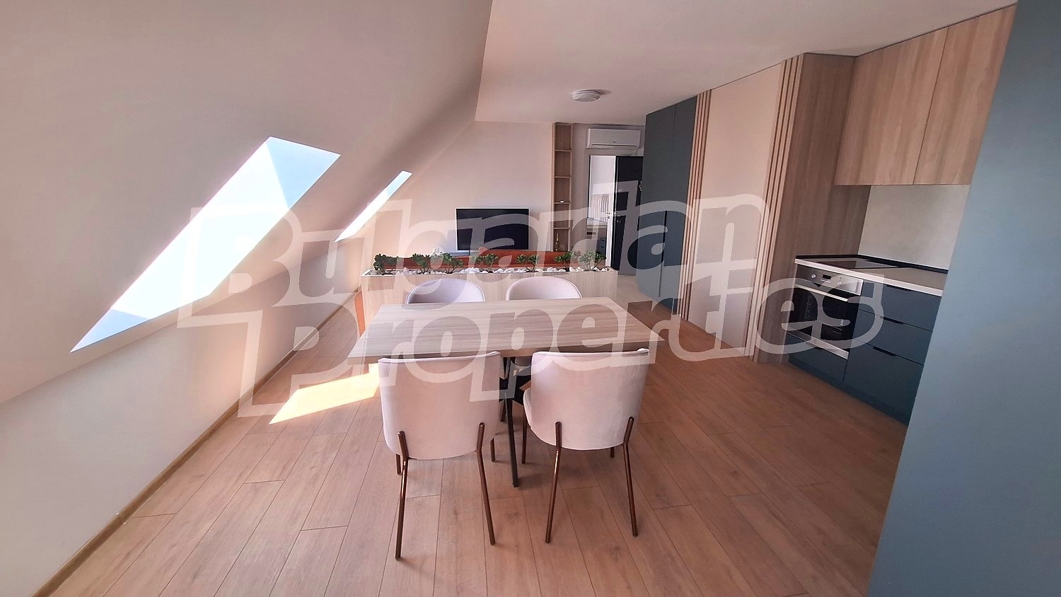 Продава 4-СТАЕН, гр. Варна, Възраждане 2, снимка 12 - Апартаменти - 55576000