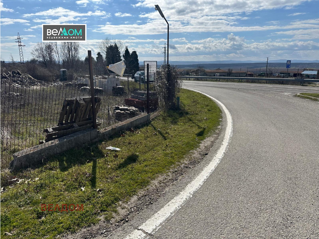 Продава ПАРЦЕЛ, с. Близнаци, област Варна