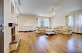 Продава КЪЩА, град София, с. Бистрица • 704772 € • 58812316 — Holmes.bg