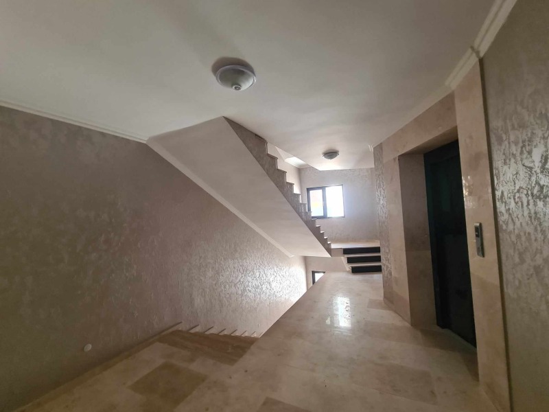 Продава 3-СТАЕН в град Хасково, Училищни - 65 кв.м / При запитване, ИМОТИ-МИРА