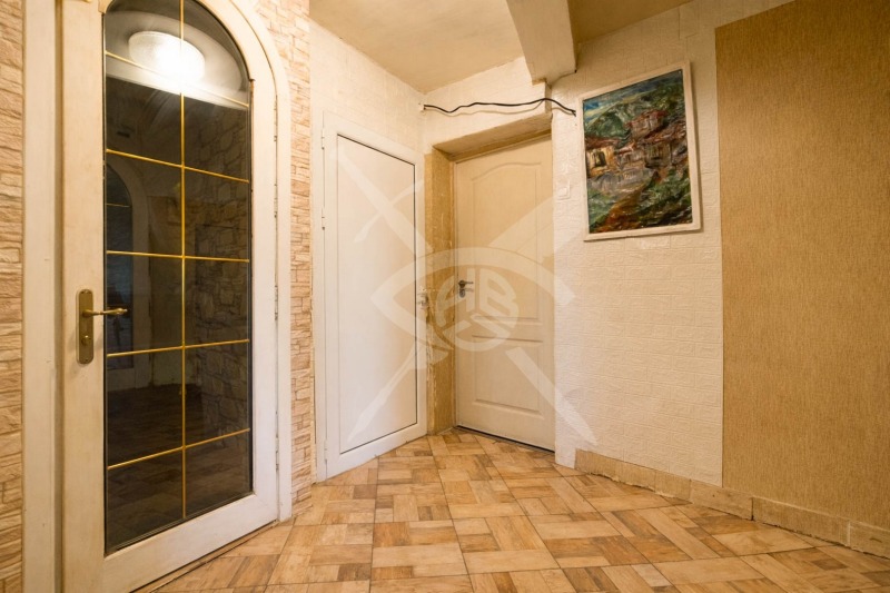 Продава 3-СТАЕН, гр. София, Център, снимка 12 - Апартаменти - 51618994