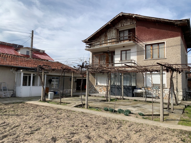 Продава  Къща област Пазарджик , с. Виноградец , 166 кв.м | 20182730 - изображение [2]