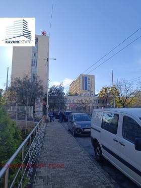Продажба на офиси в град София - изображение 8 