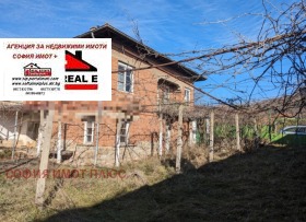 Продава къща област Кюстендил с. Коняво - [1] 