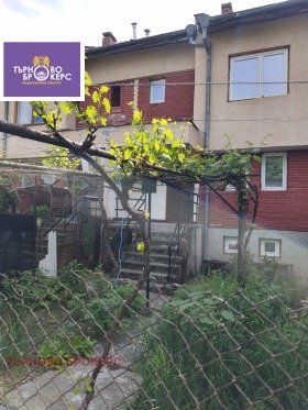 КЪЩА, 103 m2