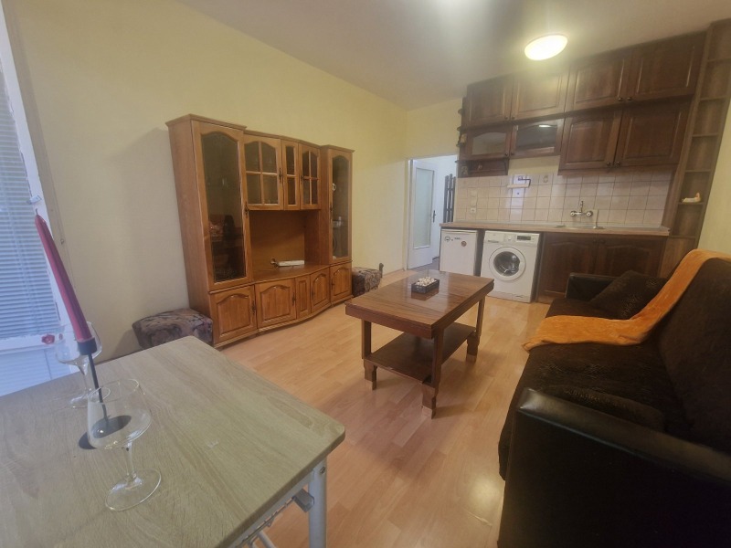 En venta  1 dormitorio Plovdiv , Trakiya , 48 metros cuadrados | 16304836 - imagen [2]