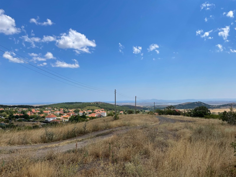 Продава КЪЩА, гр. Бургас, с. Изворище, снимка 13 - Къщи - 52782171