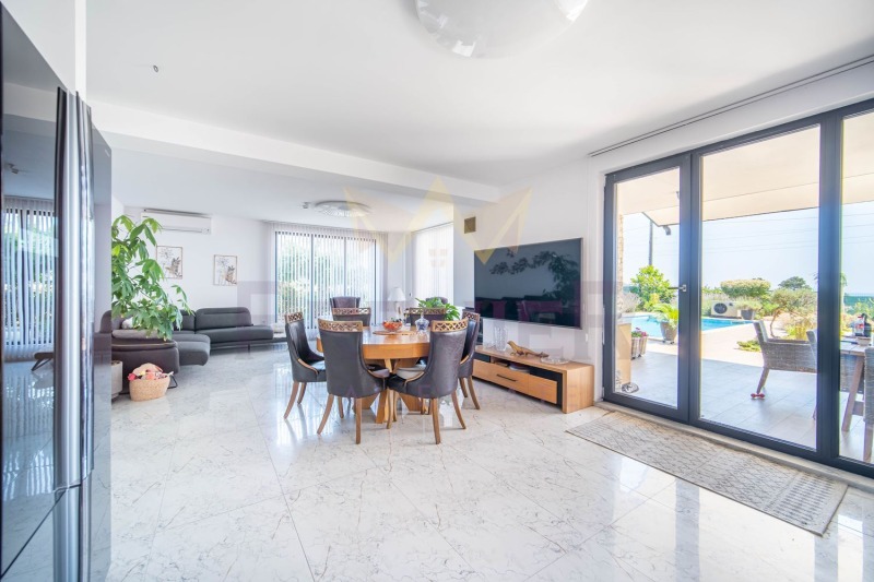 Продава КЪЩА, с. Близнаци, област Варна, снимка 8 - Къщи - 53031648