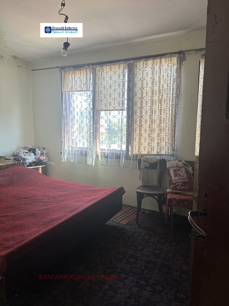Продава КЪЩА, с. Пиперков чифлик, област Кюстендил, снимка 11 - Къщи - 55661307