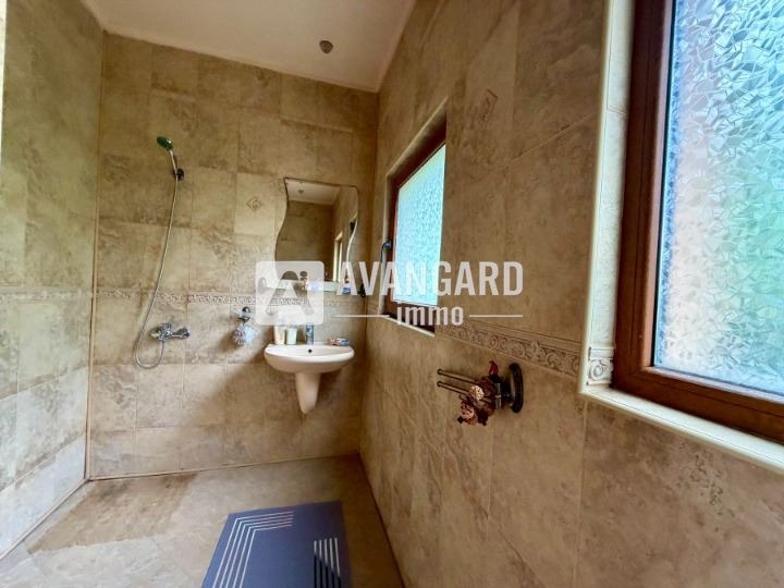 Продава КЪЩА, гр. Варна, м-т Долна Трака, снимка 10 - Къщи - 55676830