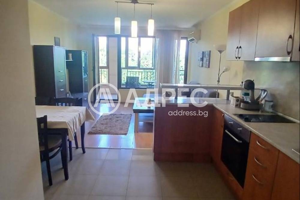 Продава 2-СТАЕН, гр. Бургас, Лазур, снимка 2 - Апартаменти - 55543003