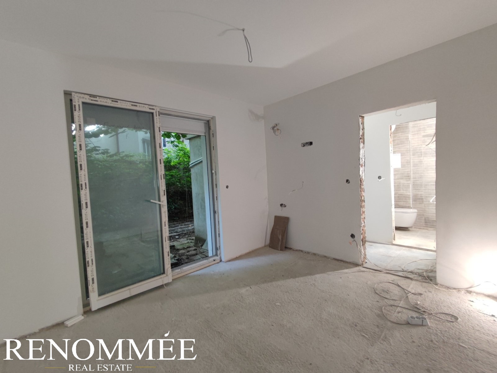 Продава 3-СТАЕН, гр. София, Яворов, снимка 2 - Апартаменти - 54680416