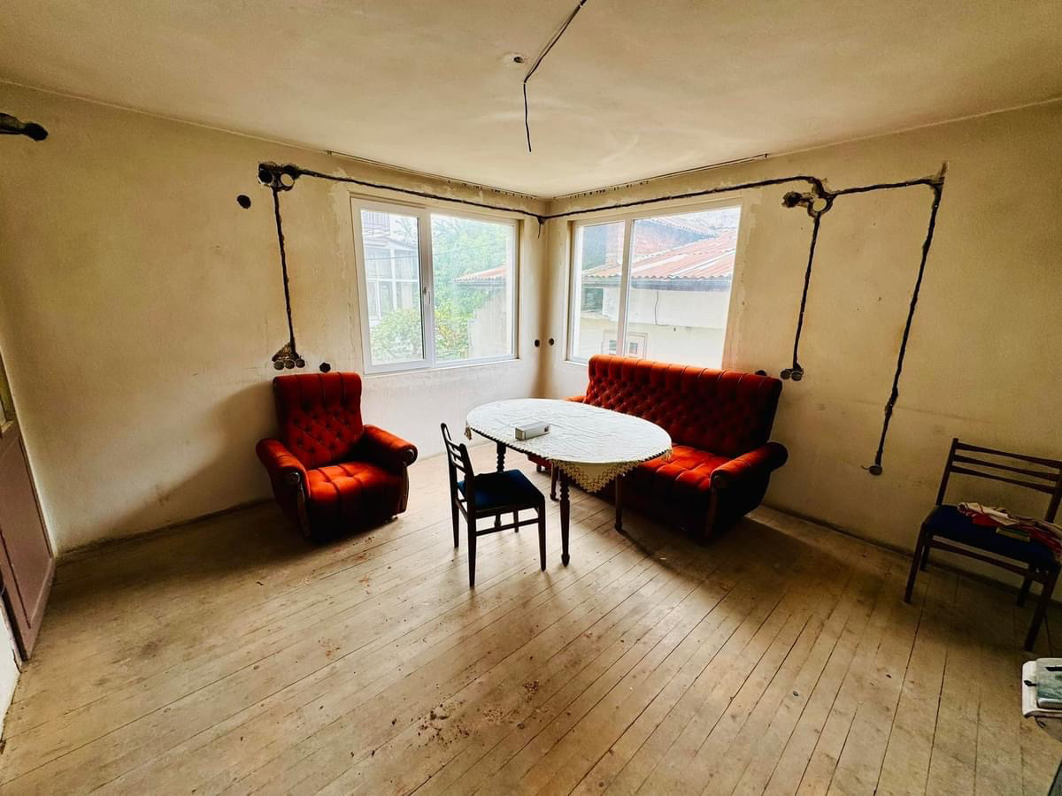 Продава КЪЩА, гр. Берковица, област Монтана, снимка 2 - Къщи - 53797668