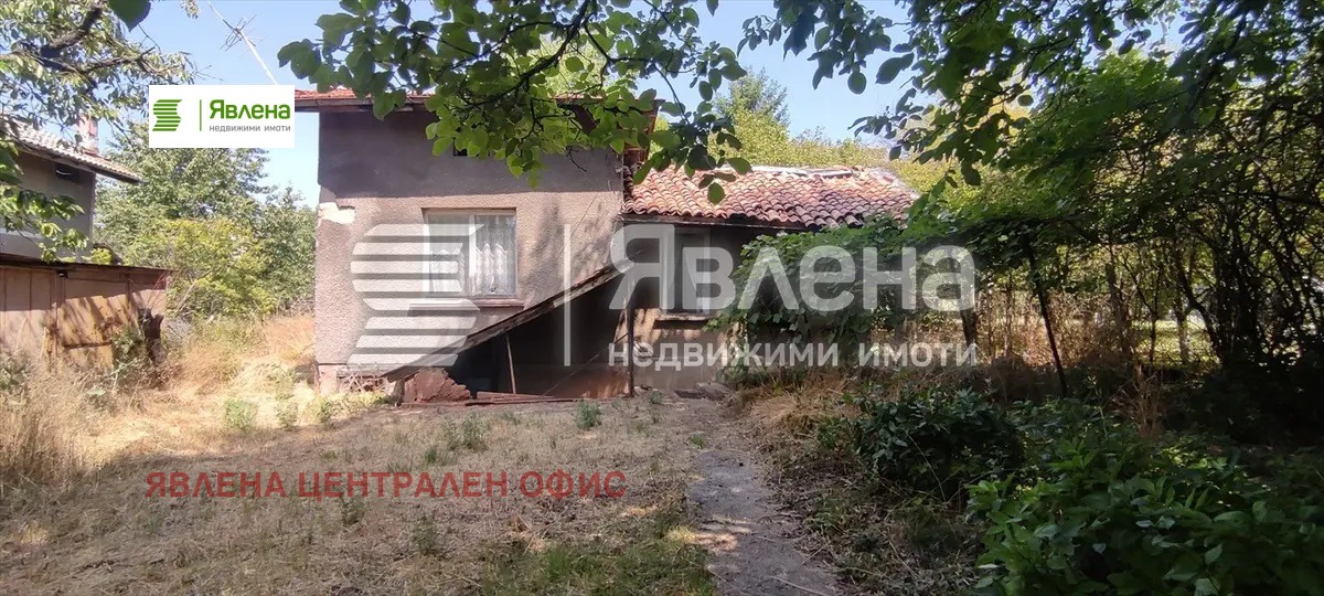 Продава КЪЩА, с. Червена могила, област Перник, снимка 2 - Къщи - 54303775