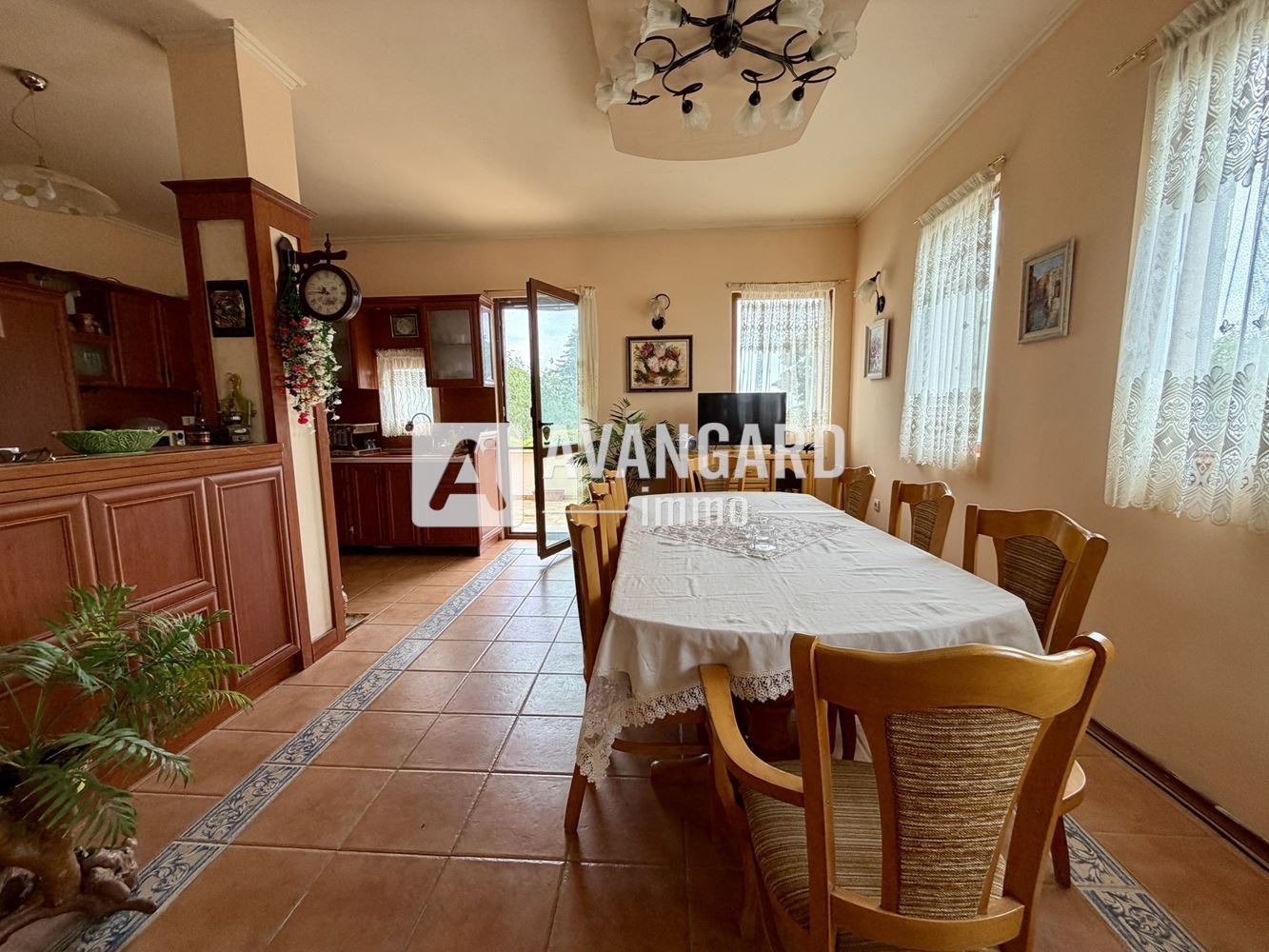 Продава КЪЩА, гр. Варна, м-т Долна Трака, снимка 13 - Къщи - 55676830