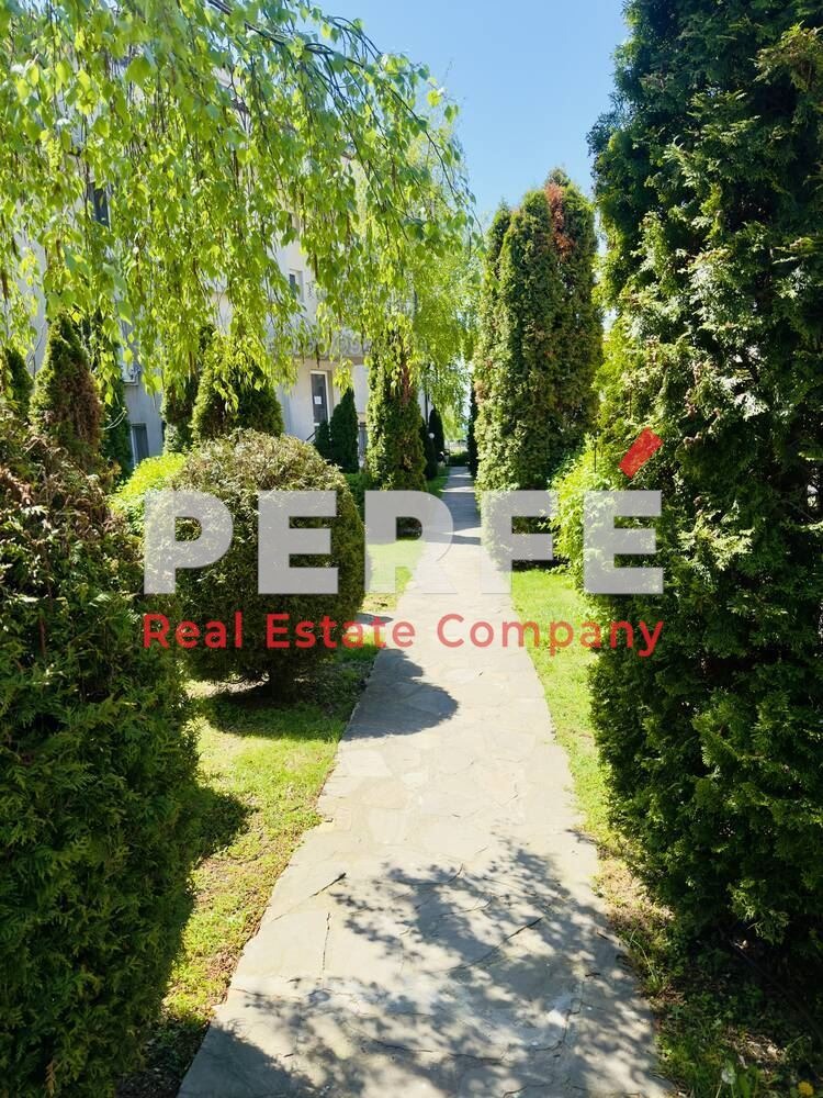 Продава  2-стаен град Бургас , Сарафово , 65 кв.м | 18639356