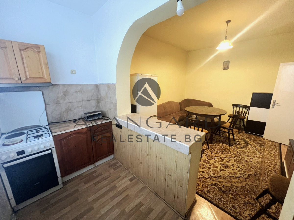 Продава 3-СТАЕН, гр. Пловдив, Кючук Париж, снимка 2 - Апартаменти - 53902100