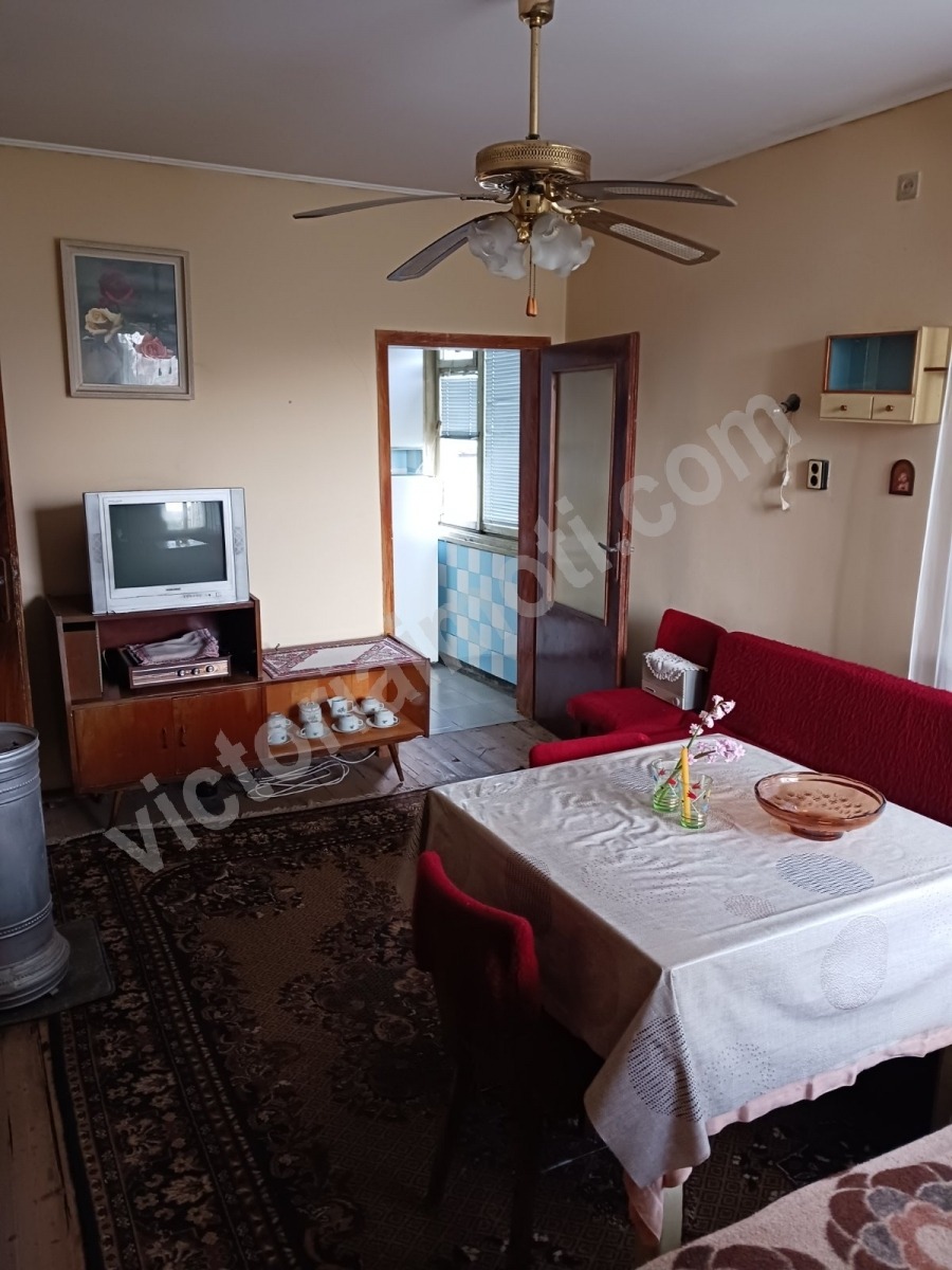 Продава КЪЩА, гр. Павликени, област Велико Търново, снимка 12 - Къщи - 55204272